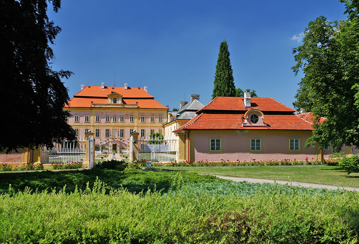 Красный Двур, Чехия